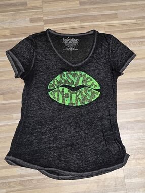 🔺Rocker Girl Black w/Green Glitter Kiss Me I'm Irish Lips Burnout Top XLarge